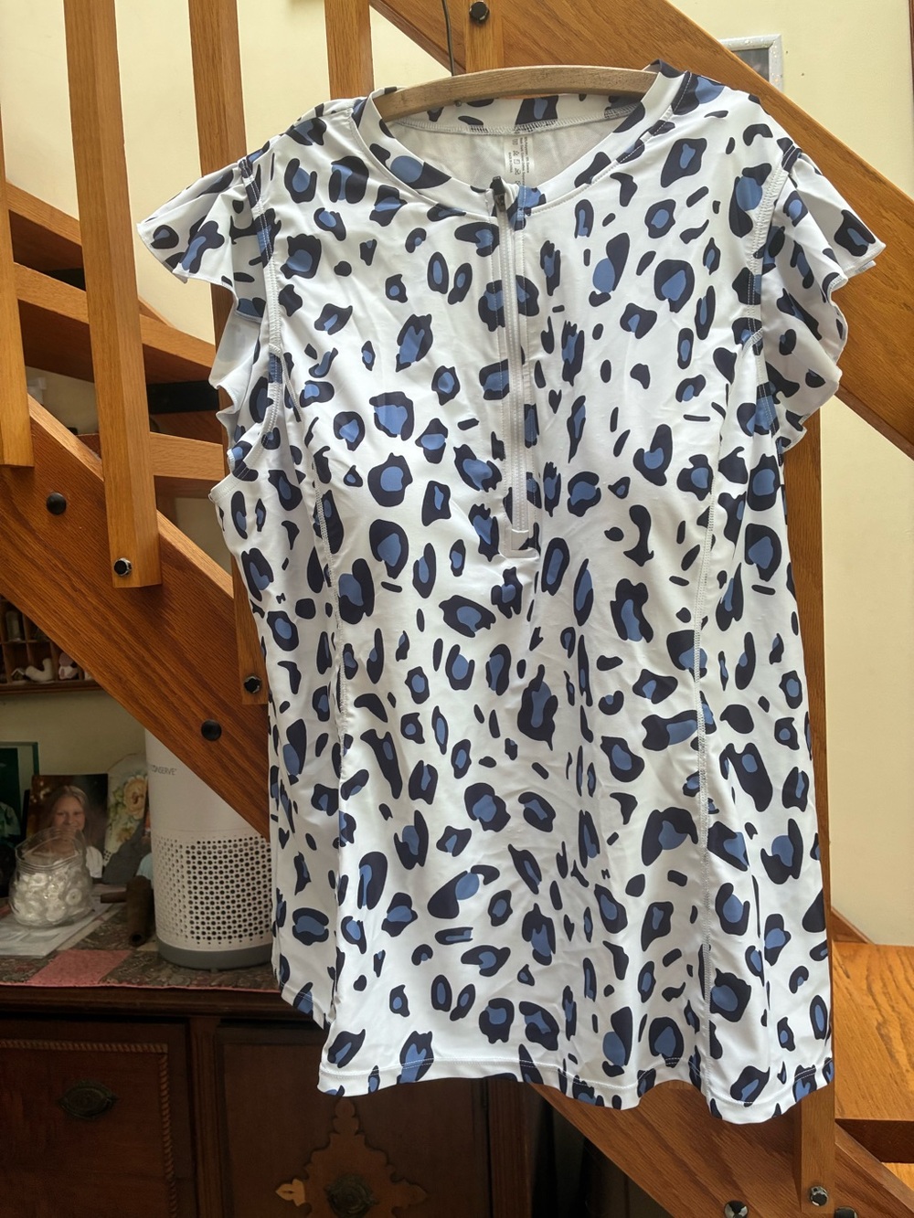 SWIMSUITS FOR ALL White and Blue Leopard Print Short Sleeve Swim Shirt 3XL -NWOT